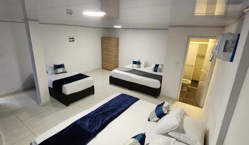 استودیوی سوپریور, Edificio Regata Inn