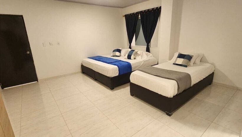 اتاق استاندارد سه نفره, Edificio Regata Inn