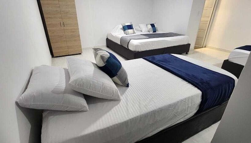 اتاق استاندارد چهار تخته, Edificio Regata Inn