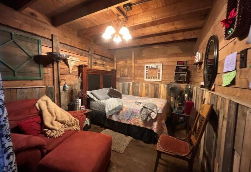 اتاق استاندارد, Authentic Barn Bnb