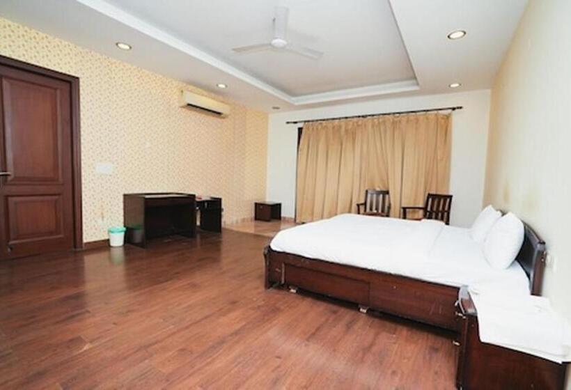 اتاق لوکس, Greenleaf Apartment And Suites, Kalkaji