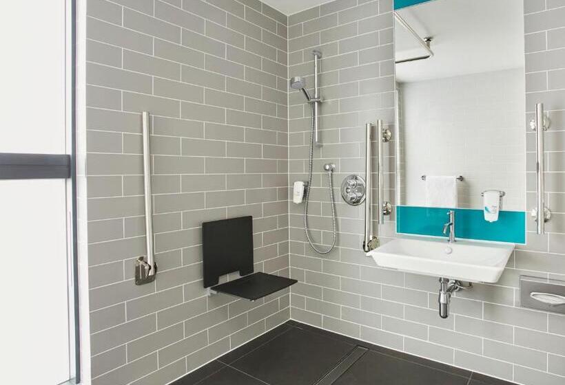 اتاق استاندارد برای معلولان, Holiday Inn Express Heilbronn, An Ihg