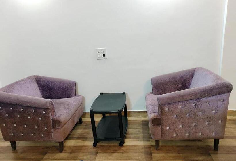 استودیو استاندارد با بالکن, Miranda Guest House By Rosh Hospitality