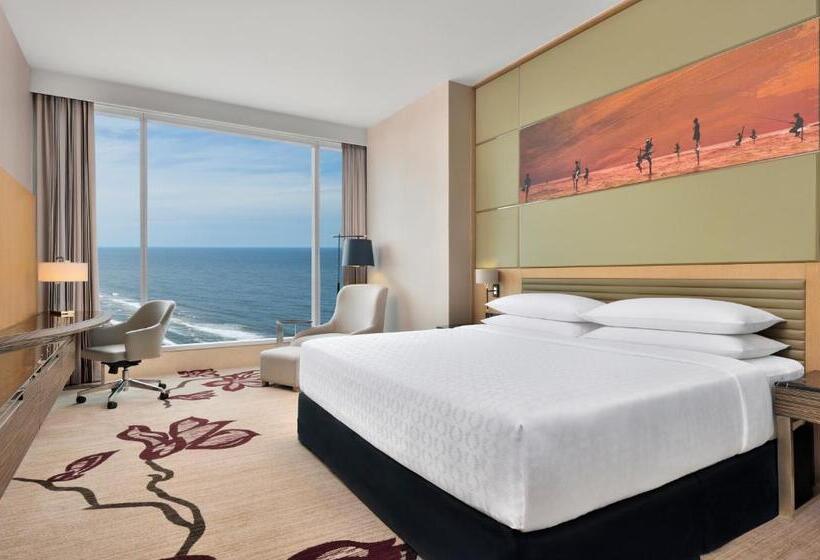 Club Room King Bed, Sheraton Colombo