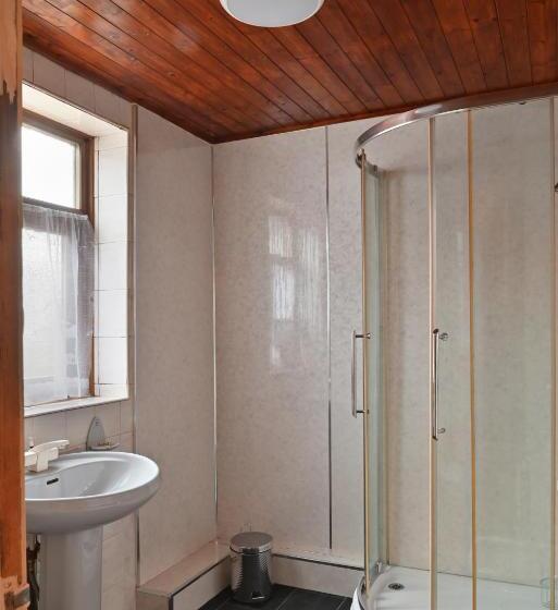اتاق استاندارد چهار تخته, Amarillys Guest House