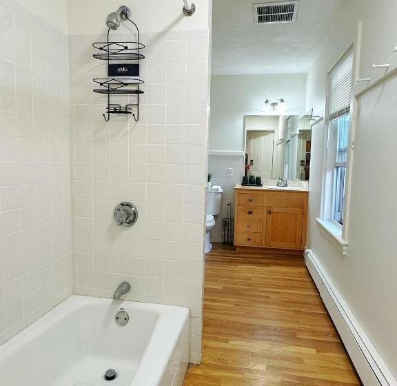 דירת שני חדרים, 2b1bentire Place Modern Comfort With Old Charm
