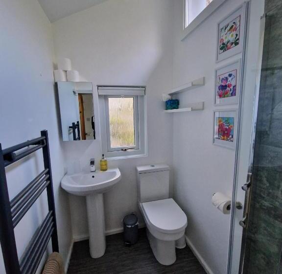 اتاق استاندارد با چشم‌انداز باغ, Primrose Cottage