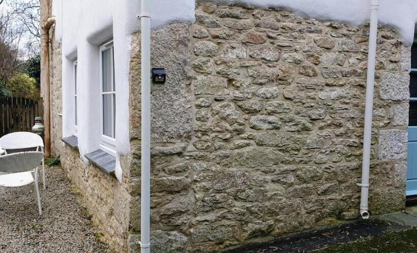 اتاق استاندارد با چشم‌انداز باغ, Primrose Cottage
