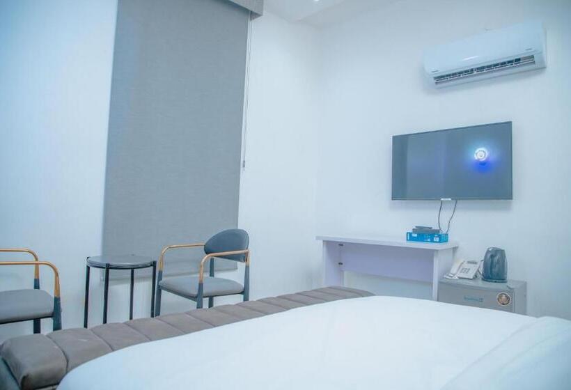 اتاق استاندارد یک نفره, Sakasa Hotel And Suites