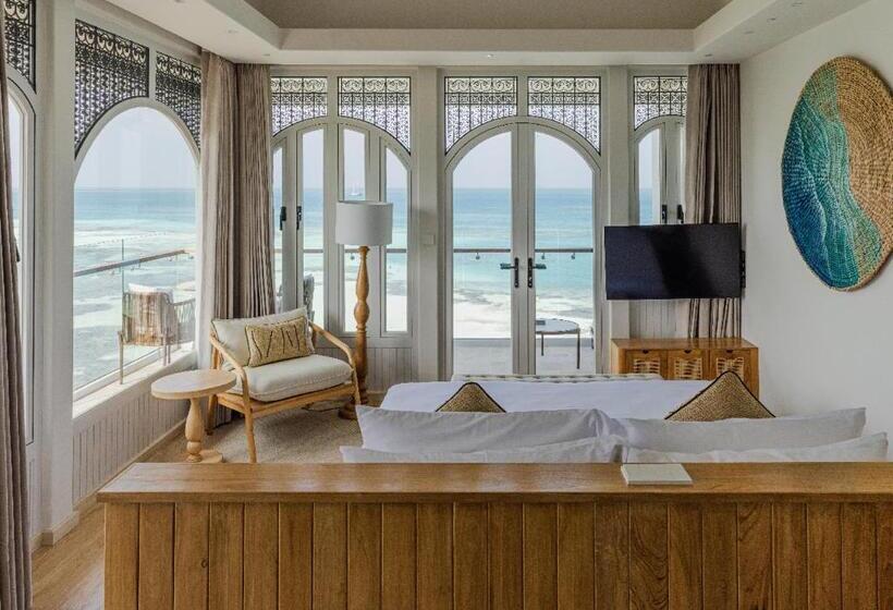 اتاق لوکس با بالکن و چشم‌انداز دریا, Stone Hotels Dhiffushi