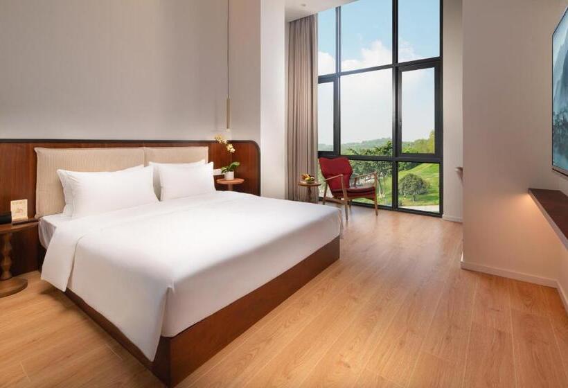 اتاق سوپریور با تخت بزرگ, Wuyu Hotel, Smart Park & Happy Valley Jinshansi Metro
