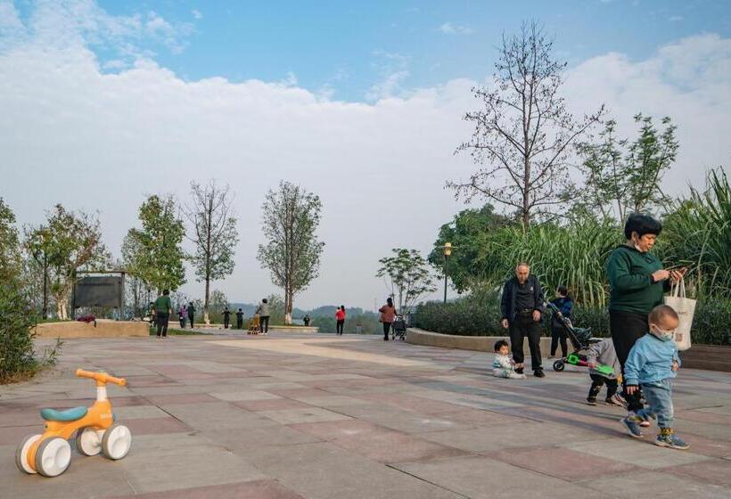 اتاق سوپریور با تخت بزرگ, Wuyu Hotel, Smart Park & Happy Valley Jinshansi Metro