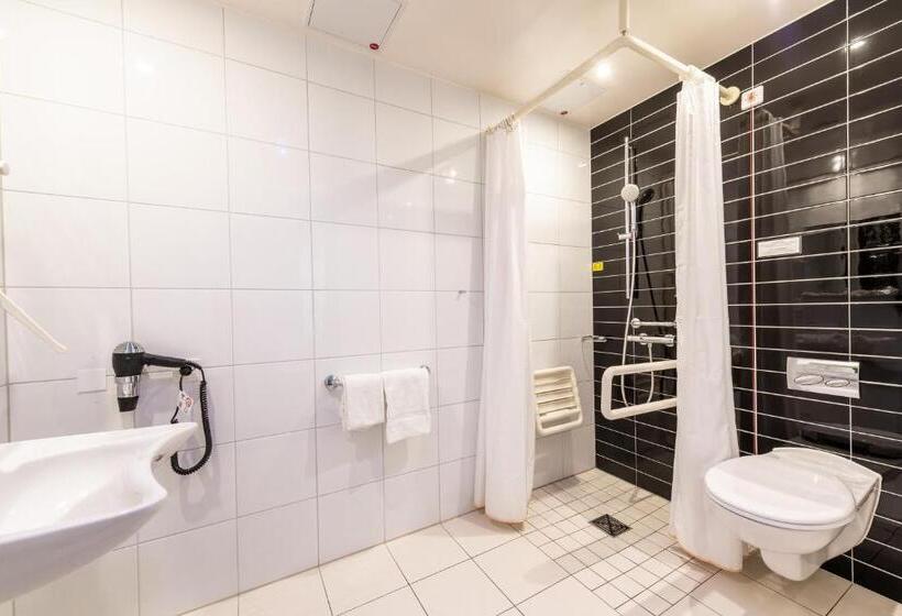 اتاق استاندارد برای معلولان, Premier Inn Dresden City Zentrum