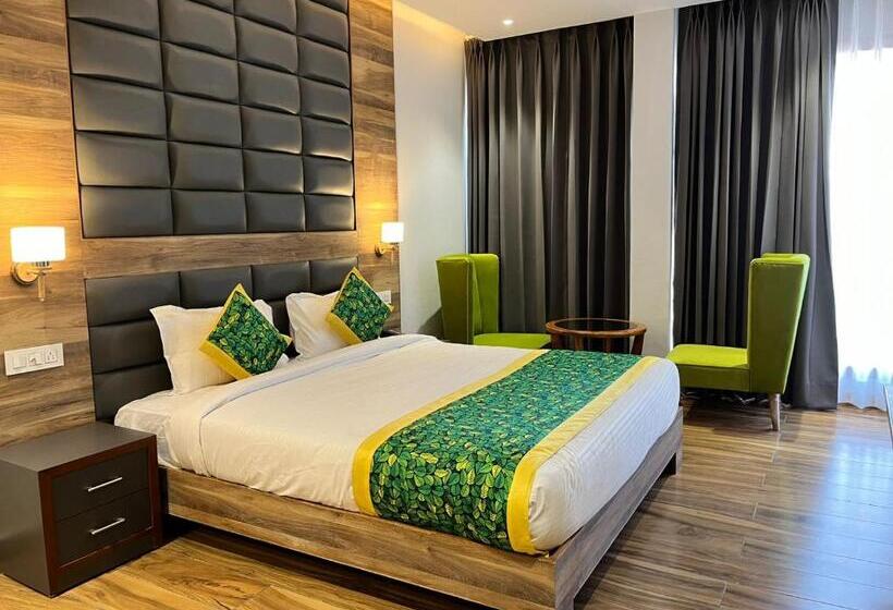 اتاق لوکس با تخت بزرگ, Tamarind Tree