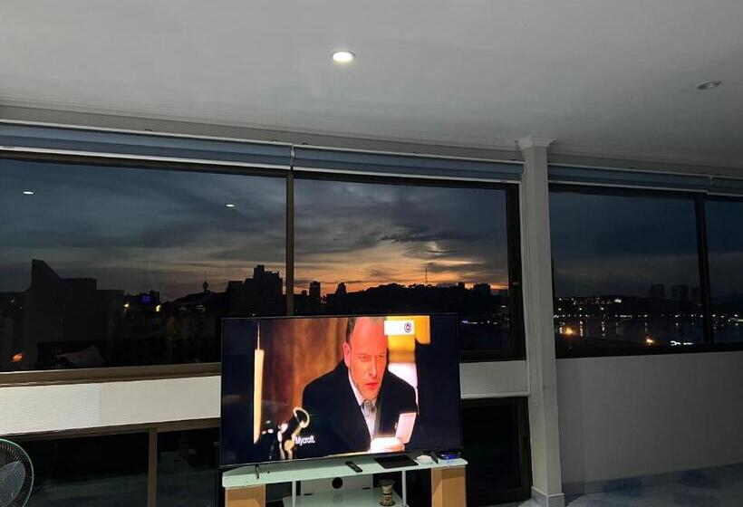 آپارتمان 1 خوابه با چشم‌انداز دریا, Pattaya Beach Condo