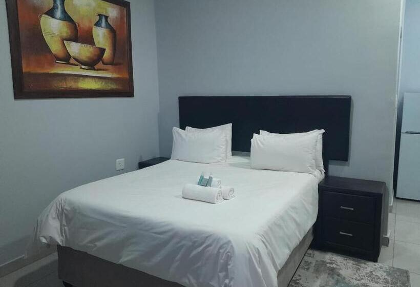 اتاق استاندارد, Tony S Guest House 2