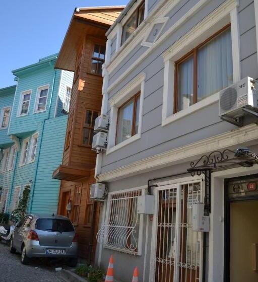اتاق لوکس, Riverland Apart Suites