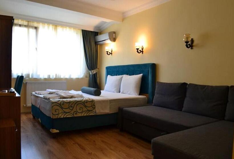 اتاق استاندارد سه نفره, Riverland Apart Suites
