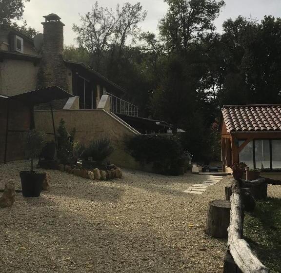 اتاق استاندارد, B&b Perles De Montfort