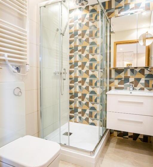 اتاق استاندارد, Kiss Henézi Guest House