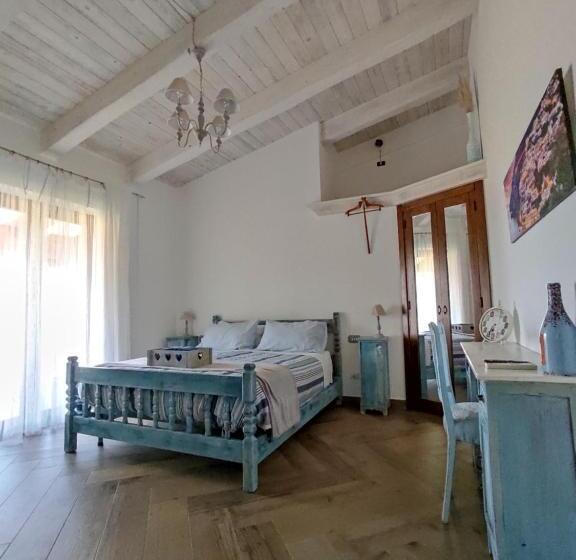 اتاق لوکس با چشم‌انداز, Caledonia B&b