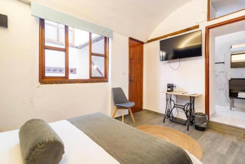 اتاق لوکس, Siete Puertas Coyoacán