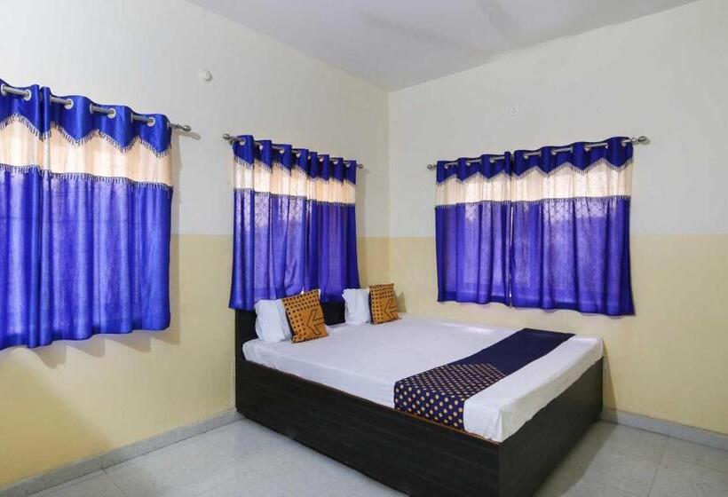 اتاق استاندارد, Spot On Yamuna Banquet & Resort