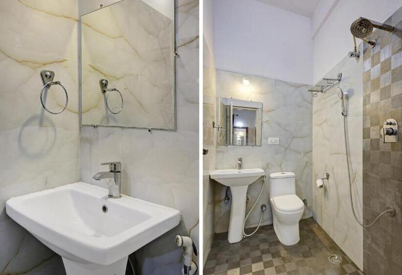 اتاق استاندارد, Townhouse Oak Passport Inn
