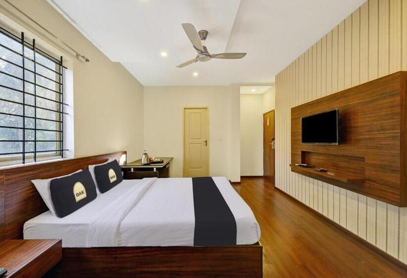 اتاق استاندارد, Townhouse Oak Passport Inn