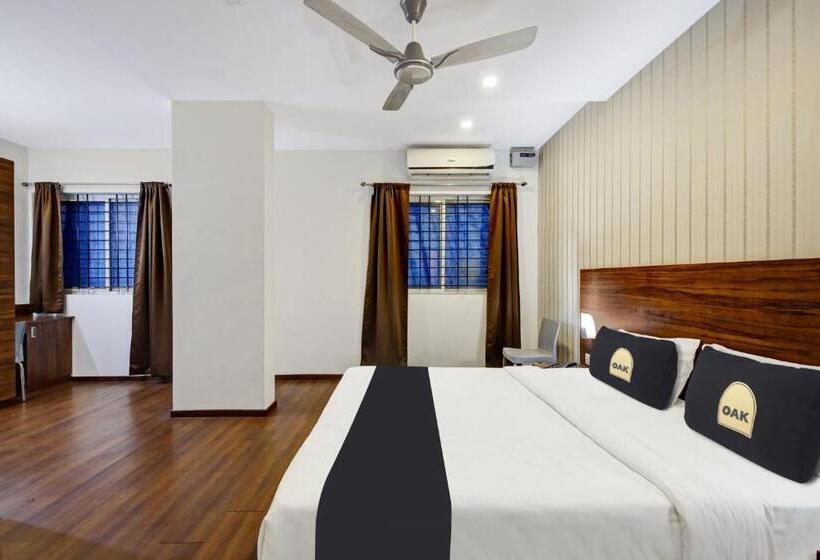 اتاق استاندارد, Townhouse Oak Passport Inn