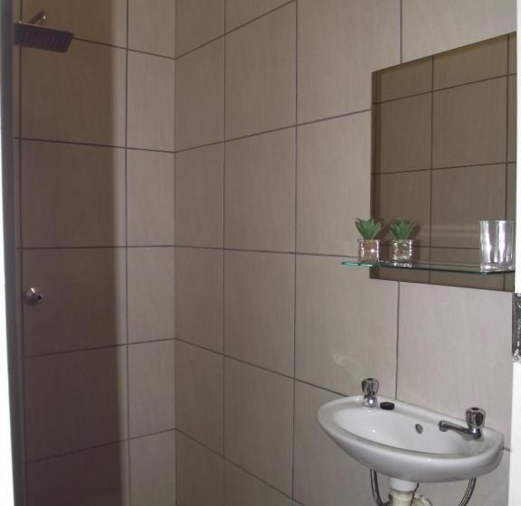 اتاق لوکس, De Nachtuilen Guesthouse