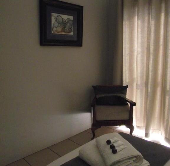 اتاق استاندارد, De Nachtuilen Guesthouse