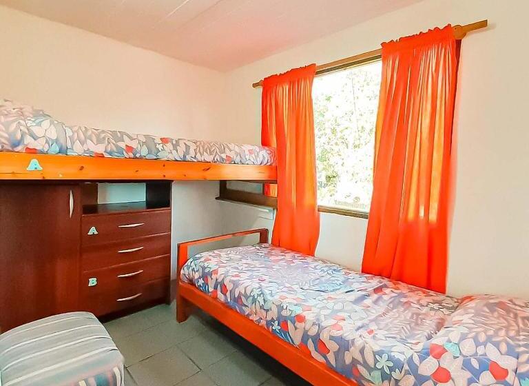 اتاق استاندارد چهار تخته, Deptos Pinamar