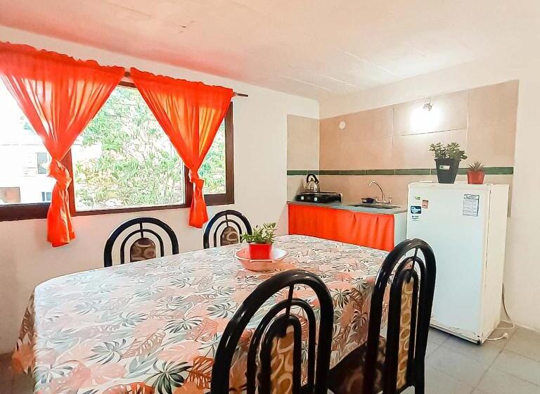 اتاق استاندارد چهار تخته, Deptos Pinamar