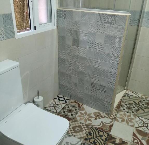 اتاق استاندارد با سرویس بهداشتی مشترک, Guesthouse Jazmínes Mozárabes # Wifi
