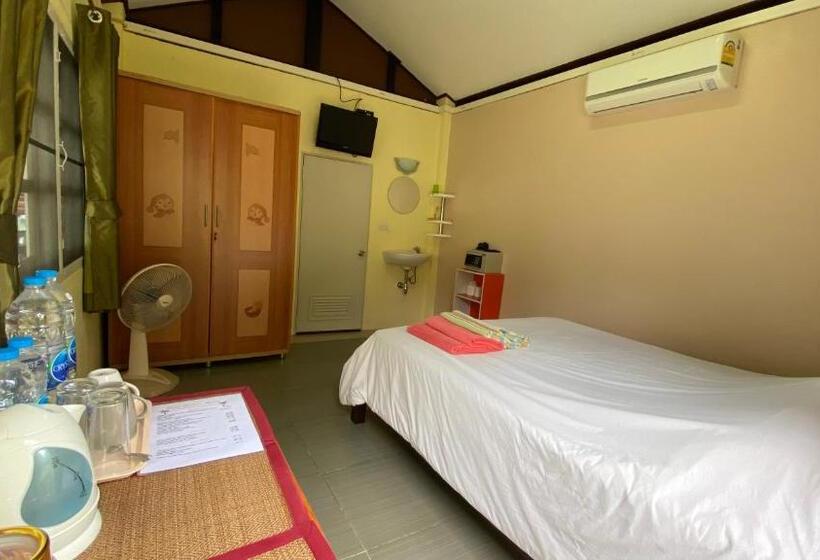 اتاق اکونومی, Palm Gardens Resort, Bang Saphan