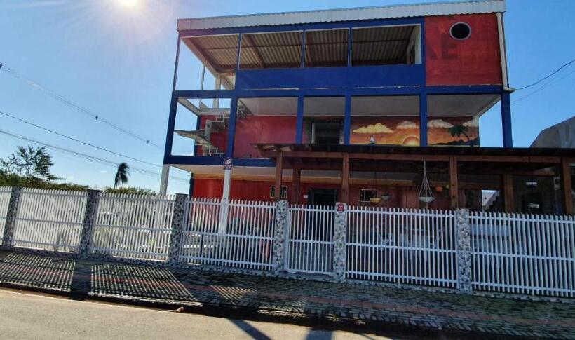 اتاق استاندارد چهار تخته, Sunflower S House