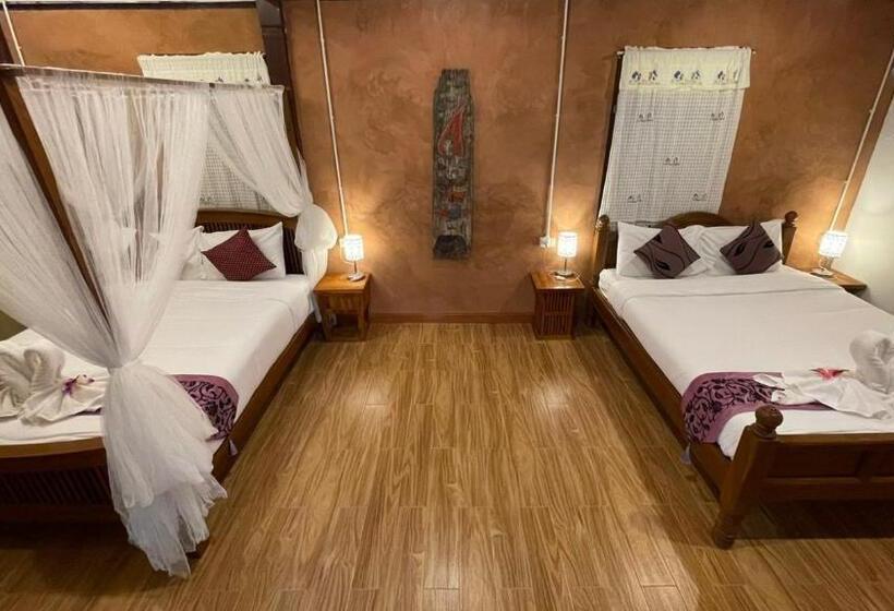 اتاق استاندارد با بالکن, Baan B&b Sukhothai