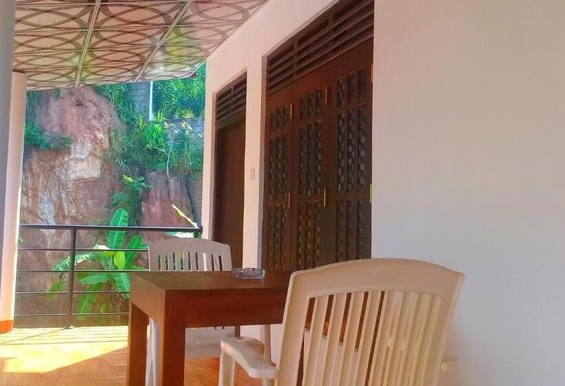 اتاق استاندارد با چشم‌انداز کوهستان, Mountain Heaven Inn
