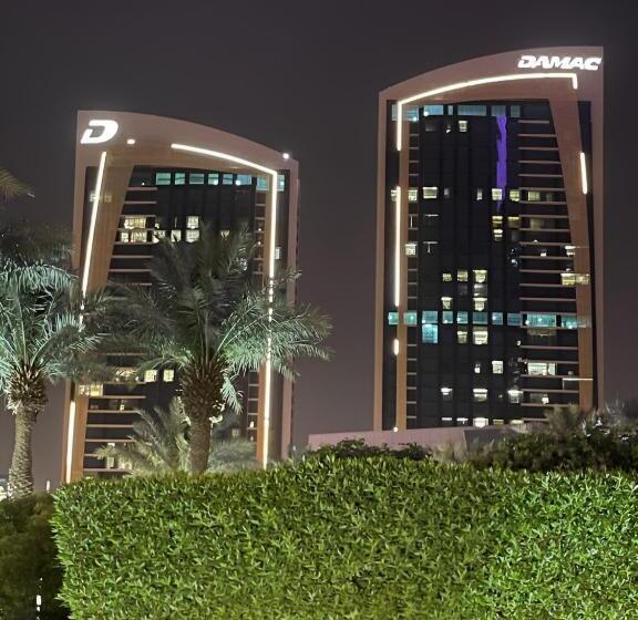 سوییت, شقق برج داماك Luxury Apartments In Damac Tower Riyadh