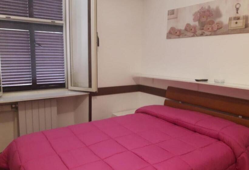 스탠다드 싱글 룸, Albergo Ollolai