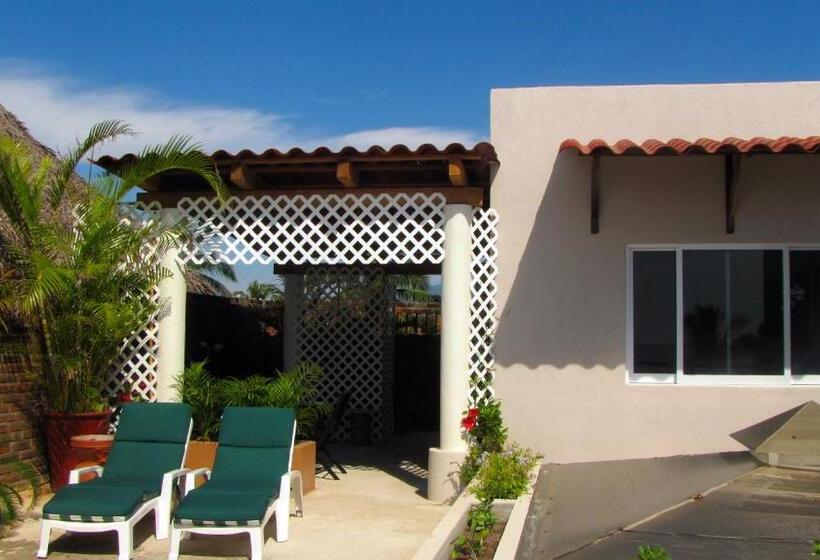 1 Bedroom Penthouse Apartment, La Paloma Oceanfront Retreat