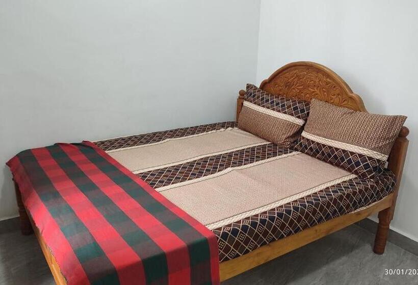 اتاق خانوادگی, Laxsume Guest House Nilaveli