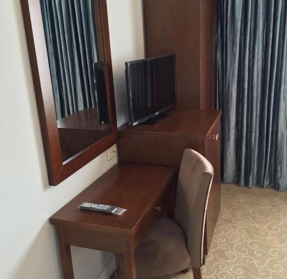 اتاق اکونومی, Marailis Mangalia
