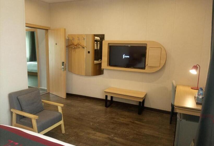 سوییت لوکس, Ivy Hotels Lagos