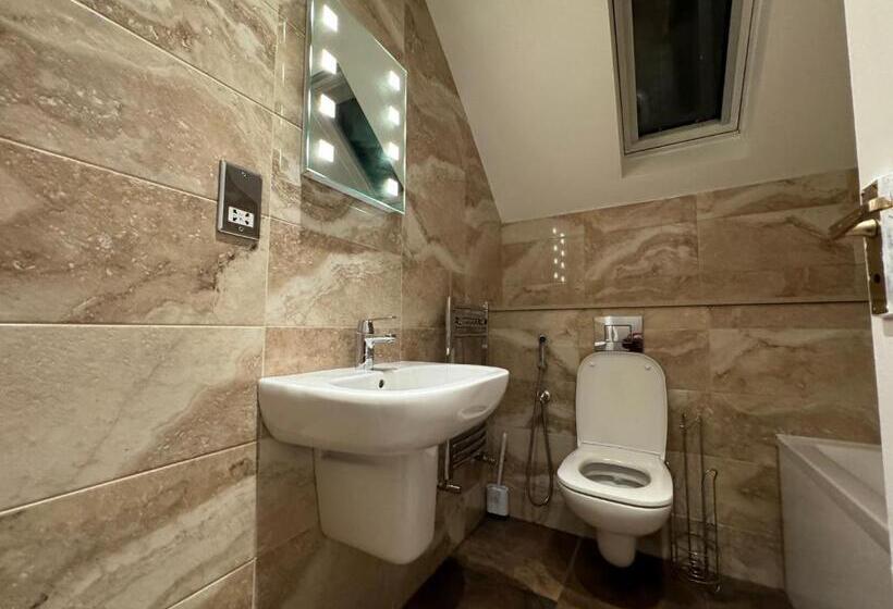 خانه 3 خوابه, Rooms Near Me   Central Birmingham Free Parking