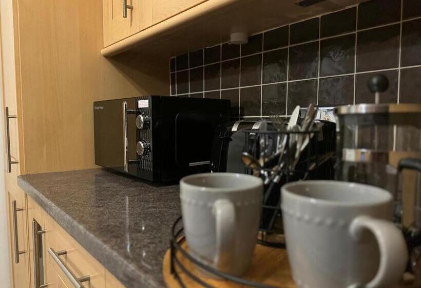 خانه 3 خوابه, Rooms Near Me   Central Birmingham Free Parking