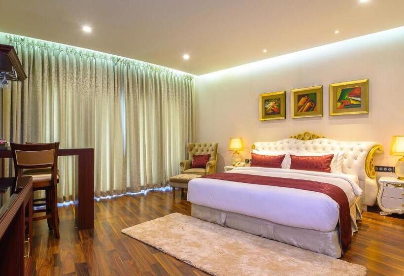 اتاق سوپریور با تخت بزرگ, Airport Hotel De Rosewood