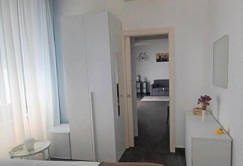 اتاق استاندارد, B&b Sandé