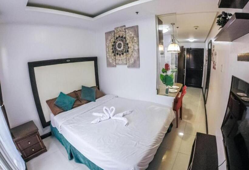 Standard Studio Havsutsikt, Enjoy Free Sauna And Pool Access, Save 70 Percent This Month On A Deluxe Unit In Manila With A Balco
